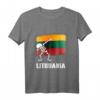 Sanftes Skelett T-Shirt mit Litauen Flagge – Halloween Shirt, Tupfen-Design, Mutterschaft & Party-Kleidung