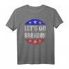 Let's Go Marken-Knopf T-Shirt - Klassisch geschnitten, doppelt genähter Saum, bequem & stylisch