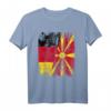Nord Mazedonien Deutschland Flagge T-Shirt für Damen, Herren & Kinder – Klassisch geschnitten, ideal für Reisen, Events und Fanartikel
