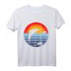 Meer Strand Urlaub Sonnenuntergang Retro Vintage Delphin T-Shirt für Kinder und Erwachsene – Perfekt für Urlaubsreisen, Bootstouren und Meerliebhaber
