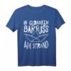 In Gedanken Barfuß am Strand T-Shirt - Für Fernweh, Reise- und Meerliebhaber mit niedlichem Papierboot Design