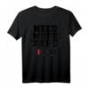 Need More Coffee T-Shirt – Lustiges Kaffeeliebhaber T-Shirt mit Low Battery Sign für Energie und Humor