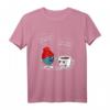 She Loves Me More Häkelgarn und Kaffee T-Shirt – Lustige Geschenkidee für Koffein- und Bastelliebhaber