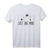 Just One More Plant Lustiges Garten-T-Shirt für Gartenliebhaber mit Blumen-Design – Perfektes Geschenk für Mutter, Oma, Schwester & Gartenfreunde zum Muttertag & Geburtstag