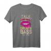 The World Needs More Drum'n Bass T-Shirt – Perfektes Geschenk für DNB Fans & Bassmusik Liebhaber