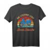 Die Legende Lebt Schwalbe Schwalbenfahrer Vintage Retro T-Shirt – Nostalgie Geschenkidee für DDR Moped-Fans und Schwalbenliebhaber