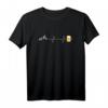 Berg Herzschlag Bierkrug T-Shirt für Wanderer, Bergsteiger & Bierliebhaber – Lustiges Design für Natur- und Alpenfans