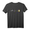 Berg Herzschlag Bierkrug T-Shirt für Wanderer, Bergsteiger & Bierliebhaber – Lustiges Design für Natur- und Alpenfans