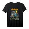 Happy Camper Camping Lagerfeuer Natur Zelt Geschenk T-Shirt – Perfekt für Outdoor Fans, Wanderer & Camping Liebhaber zu Weihnachten & Geburtstag