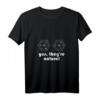 Damen Yes They Are Natural Würfel T-Shirt mit V-Ausschnitt – Lustiges Dungeon & Pen & Paper Geschenk für Freunde