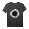 Schwarzes Sonnenblumen T-Shirt mit Naturmotiv - Klassisch geschnitten, langlebig & perfekt für Blumen- und Naturliebhaber