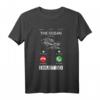 The Ocean Is Calling And I Must Go Lustiges Phone Screen T-Shirt – Perfektes Geschenk für Meerliebhaber zu Geburtstag, Weihnachten & Anlässen
