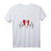 Damen T-Shirt mit peruanischer Flagge, Herzschlag & Herzdesign – Stolzes Peru-Erbe & Support-Shirt mit V-Ausschnitt