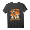 Pilzesammler - Rentner auf Steinpilz Suche T-Shirt – Perfektes Geschenk für Hobby-Pilzsammler, Opa, Oma & Freunde zu Weihnachten & Geburtstag