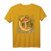 Cottagecore Mond Pilz T-Shirt - Ästhetisches Naturdesign mit Mond und Pilz für Fans des märchenhaften Stils