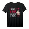 I Like K-Pop and Maybe 3 People Finger Herz Zeichen Gayo T-Shirt – Perfektes Geschenk für K-Pop Fans & Koreanische Kultur Liebhaber