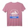 Stimmen im Kopf sagen - Ich muss nach Tirol T-Shirt für Urlaub, Skiurlaub & Bergliebhaber – Perfektes Geschenk für Reisende und Auswanderer