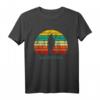 Schatzsucher Sondenänger Retro Sunset Herren T-Shirt – Perfektes Outfit für Metalldetektor-Enthusiasten und Schatzsucher