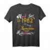 April Girl 1982 Sonnenblumen Schmetterlinge - HapKoala T-Shirt für Frauen, Mütter und Geburtstagsfeier-Deko