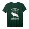 Vorsicht Vor Dem Frauchen Der Schäferhund Ist Harmlos T-Shirt - Lustiges Hundespruch Shirt für Hundebesitzer & Schäferhund Züchter