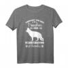 Vorsicht Vor Dem Frauchen Der Schäferhund Ist Harmlos T-Shirt - Lustiges Hundespruch Shirt für Hundebesitzer & Schäferhund Züchter