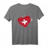 Schweizer Flagge in Herzform T-Shirt für Touristen und Schweiz-Fans – Perfekt für Urlaub, Landestolz & Geschenke