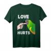 Liebe tut Senegal Papagei beißen Finger T-Shirt – Lustiges Geschenk für Vogel- und Papageienliebhaber zum Valentinstag oder Geburtstag