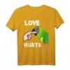 Liebe tut Senegal Papagei beißen Finger T-Shirt – Lustiges Geschenk für Vogel- und Papageienliebhaber zum Valentinstag oder Geburtstag