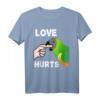 Liebe tut Senegal Papagei beißen Finger T-Shirt – Lustiges Geschenk für Vogel- und Papageienliebhaber zum Valentinstag oder Geburtstag