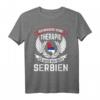 Ich Muss Nach Serbien Reisen Urlaubsziel Balkan Geschenk T-Shirt - Perfekt für Serbien-Fans, Reiseliebhaber und Balkan-Liebhaber