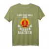 DDR Ossi Ostdeutscher - Lass das mal den Ossi machen T-Shirt | Humorvolles Ostdeutschland Geschenk für Vater, Opa & Freunde
