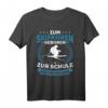Zum Skifahren Geboren Winter Sport Berge Ski Skifahrer T-Shirt – Perfektes Geschenk für Snowboarder & Wintersportfans, Ideal für Skiurlaub & Apres Ski