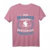 Zum Skifahren Geboren Winter Sport Berge Ski Skifahrer T-Shirt – Perfektes Geschenk für Snowboarder & Wintersportfans, Ideal für Skiurlaub & Apres Ski