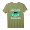 Yeah Die Sonne Scheint Heute Zocke Ich In Kurzen Hosen T-Shirt – Lustiges Gaming T-Shirt für Gamer, Zocker & Videospiel-Fans