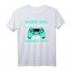 Yeah Die Sonne Scheint Heute Zocke Ich In Kurzen Hosen T-Shirt – Lustiges Gaming T-Shirt für Gamer, Zocker & Videospiel-Fans