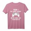 Herren Gaming T-Shirt - Yeah, die Sonne scheint, zocke ich in kurzen Hosen für Gamer, Geeks & Nerds, Level UP in der Online-Welt