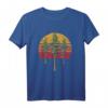 Retro-Sonne und Redwood-Bäume T-Shirt – Minimalistisches Natur-Design für Outdoor-Enthusiasten, Wanderer & Naturliebhaber