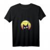 Damen Katzenmotiv mit einer schwarzen Katze vor einer retro Sonne – Trendiges T-Shirt mit V-Ausschnitt für Katzenliebhaberinnen