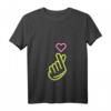 K-Pop Mädchen Handsymbol Kpop Herz T-Shirt mit V-Ausschnitt – Perfekt für K-Pop Fans, K-Drama Liebhaber & Südkorea Musikbegeisterte, ideales Geschenk