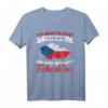 Ich Brauche Keine Therapie Ich Muss Nur Nach Tschechien T-Shirt – Lustiges Geschenk für Tschechien-Urlauber und Reisen-Fans
