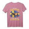 Ich Muss Gar Nichts Ich Muss Nur Nach Schweden T-Shirt – Lustiges Urlaubskleidung für Schwedenfans & Auswanderer
