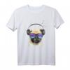 Mops Hund mit Kopfhörer und Sonnenbrille Party Urlaub T-Shirt – Lustiges Geschenk für Musik- und Hundeliebhaber, perfekt für Partys, Konzerte & Urlaube