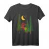 Elche im Wald T-Shirt mit Halbmond und Sternen – Perfekt für Naturliebhaber, Wanderer, Camper und Outdoor-Fans