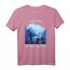 Never. Walk. Alone | Lustiges Hundespaziergang T-Shirt für Hundehalter, Gassi-Geher & Hundeliebhaber – Perfektes Geschenk zum Geburtstag & Weihnachten