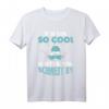 Ich bin so cool. Hinter mir schneit es - Lustiges Wintersport T-Shirt für Skifahrer, Snowboarder & Schlittenfahrer